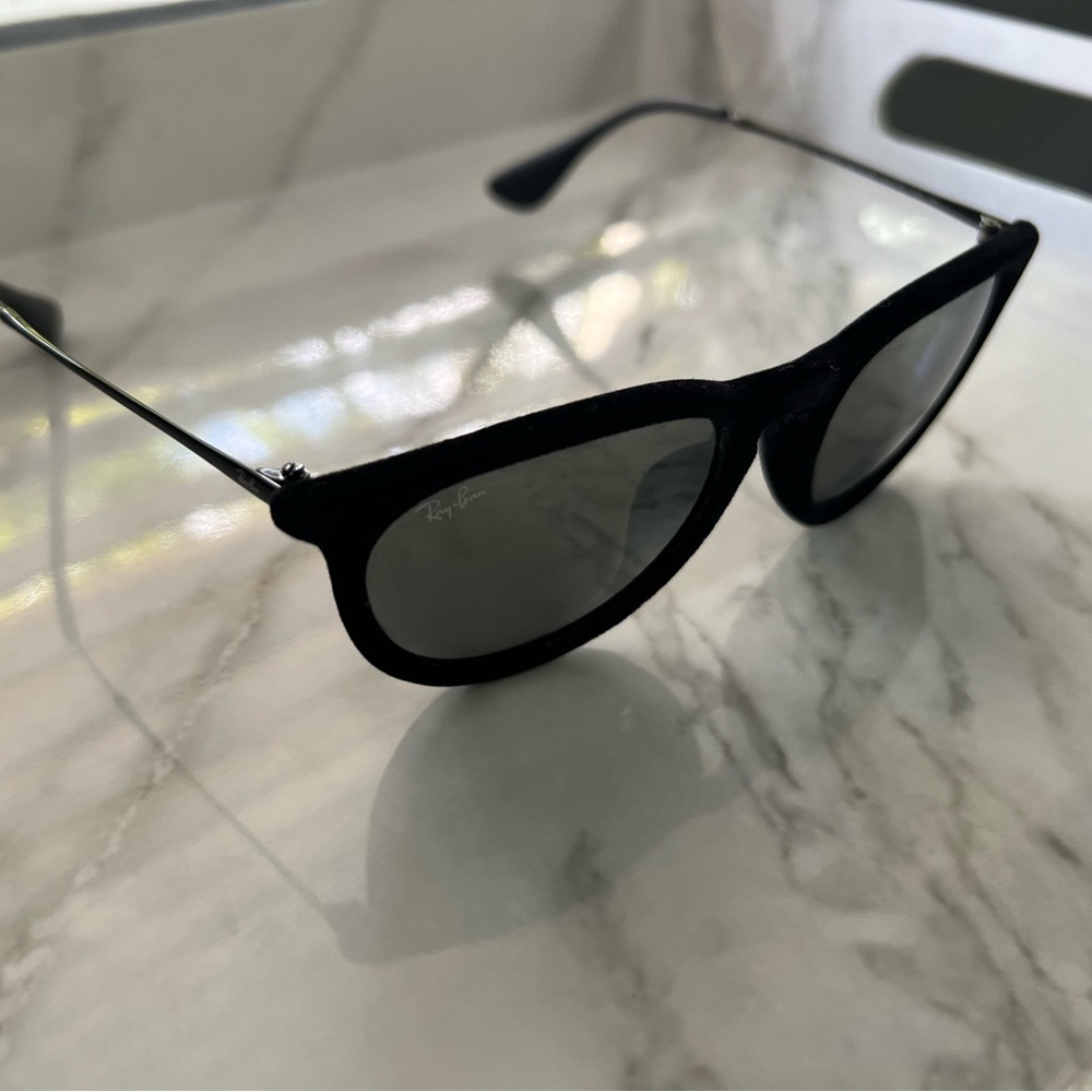 Ray-Bans - Picture 8 of 10